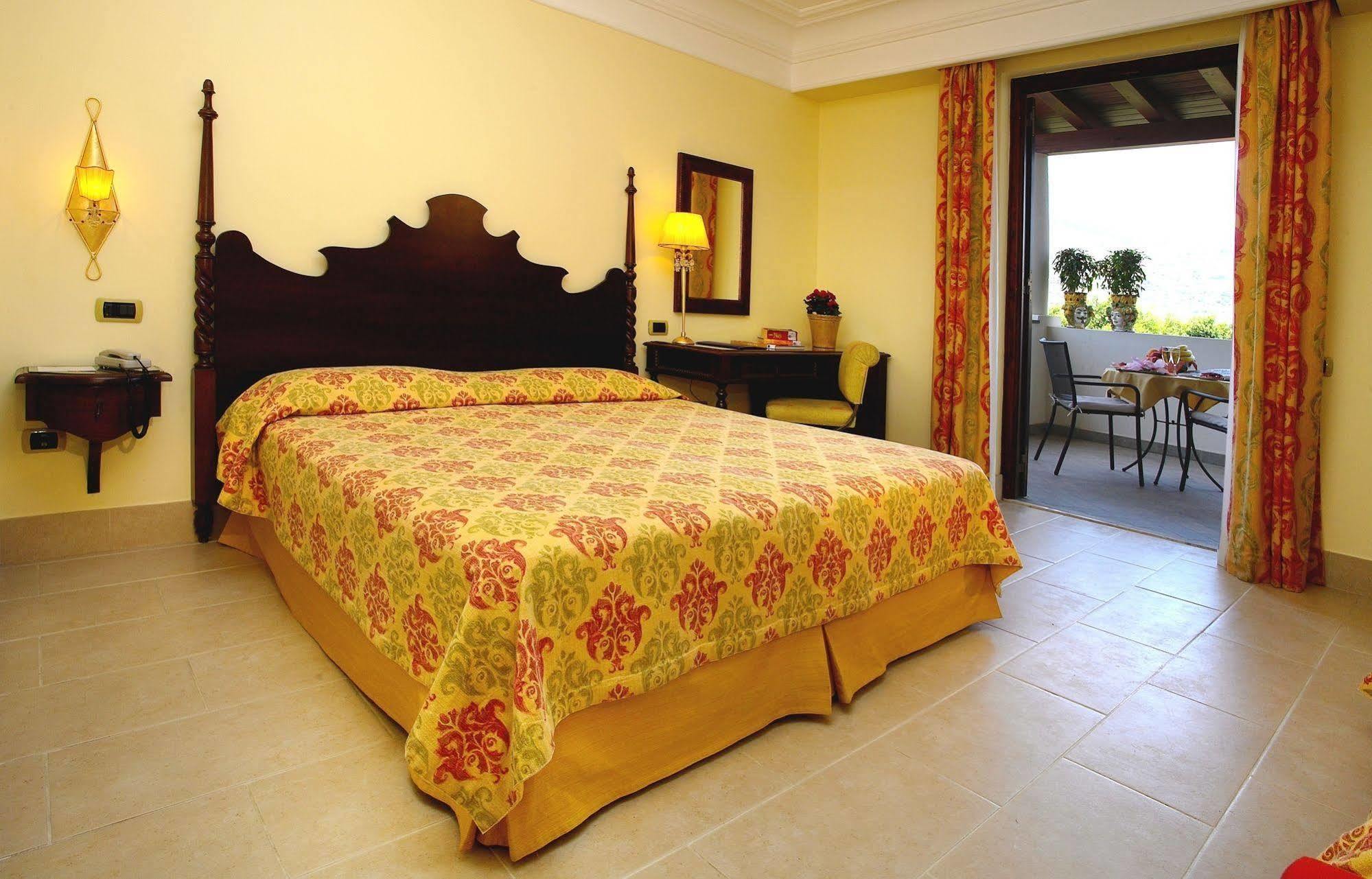 Arciduca Grand Hotel Lipari  Exterior photo